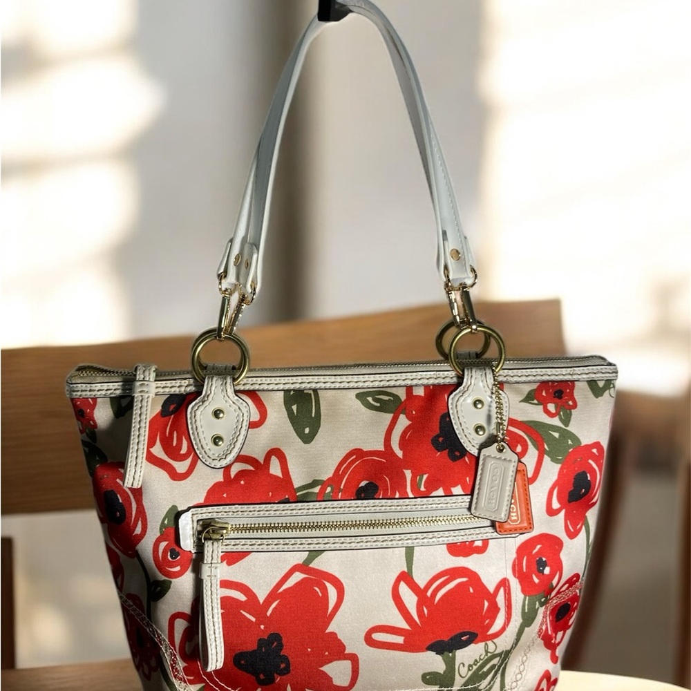 Coach POPPY Red and White Floral PRINT HALLIE Tote